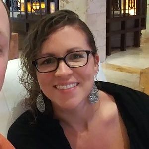 Meet your Posher, Tina